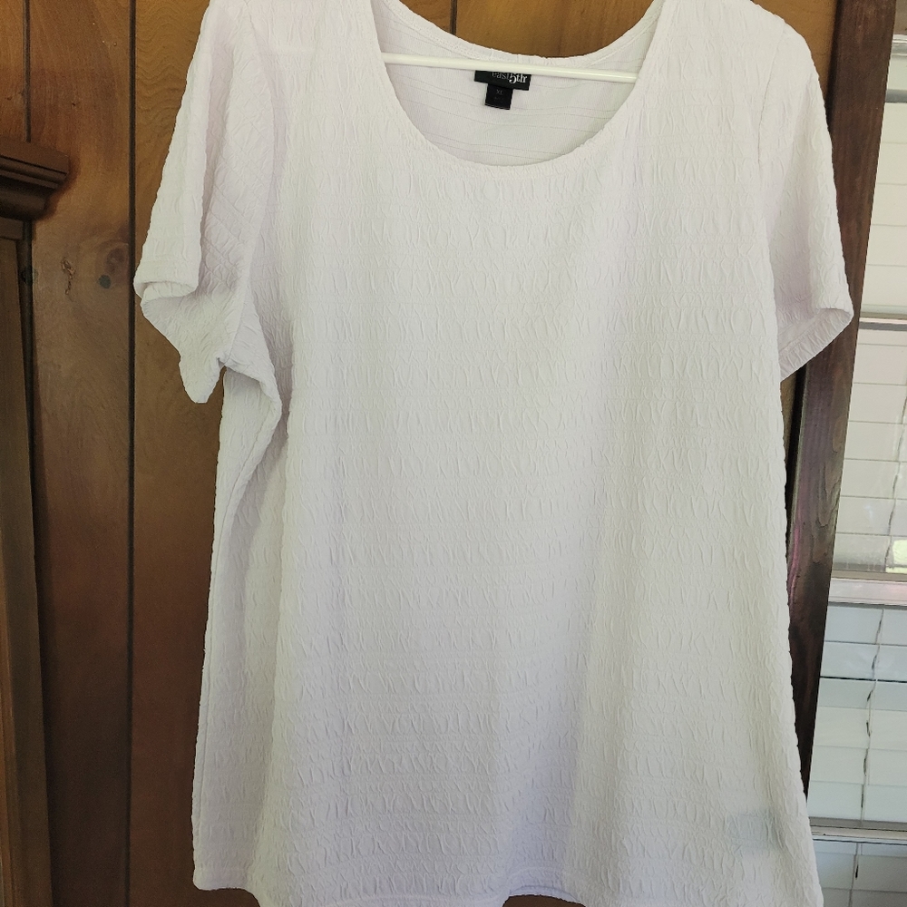 White Textured Knit Short Sleeve Blouse